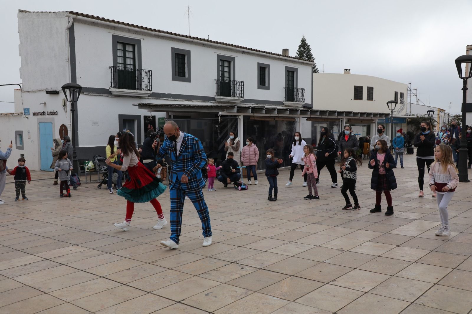 Formentera adelanta las uvas al mediodía