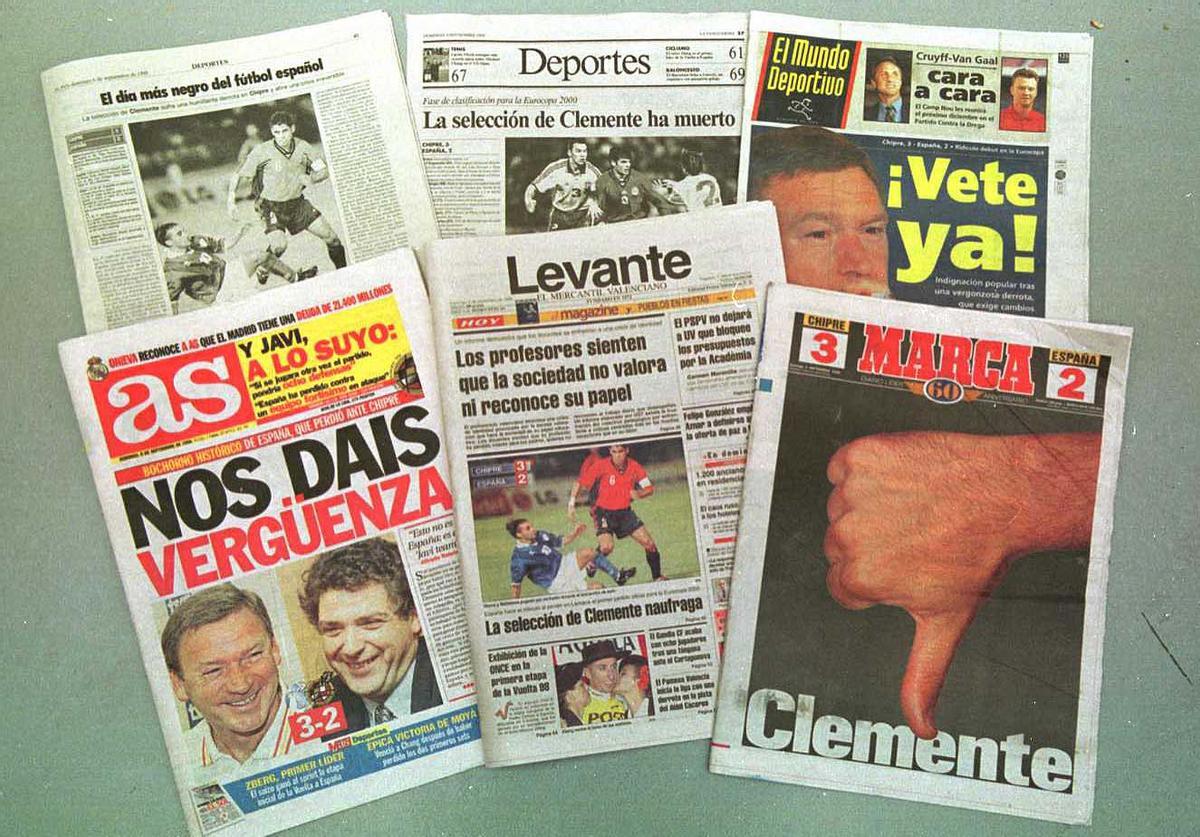 Portadas de los periódicos españoles tras la derrota de la España de Clemente contra Chipre.