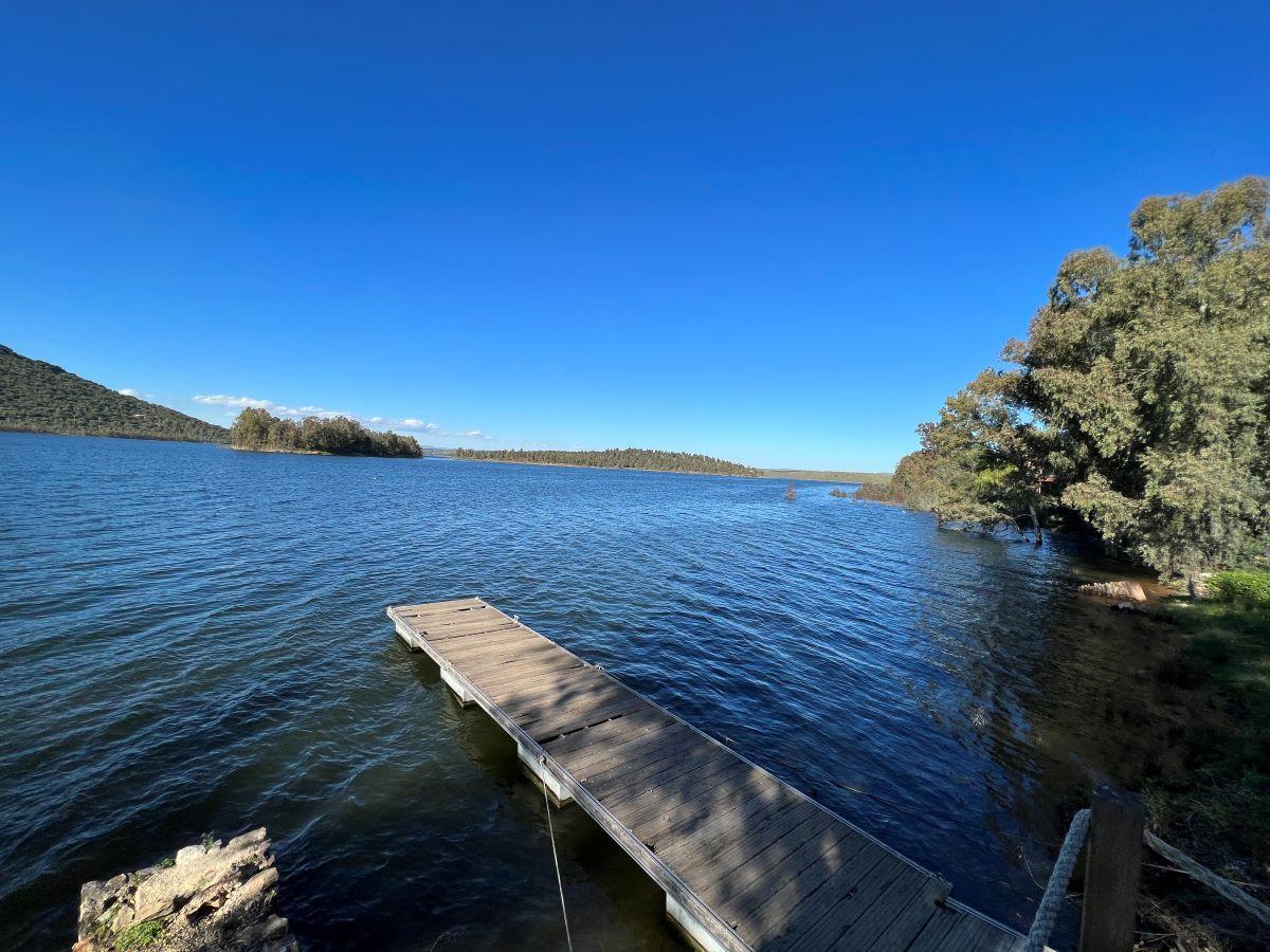 Escapada única: Extremadura en moto. Embarcadero en García Sola