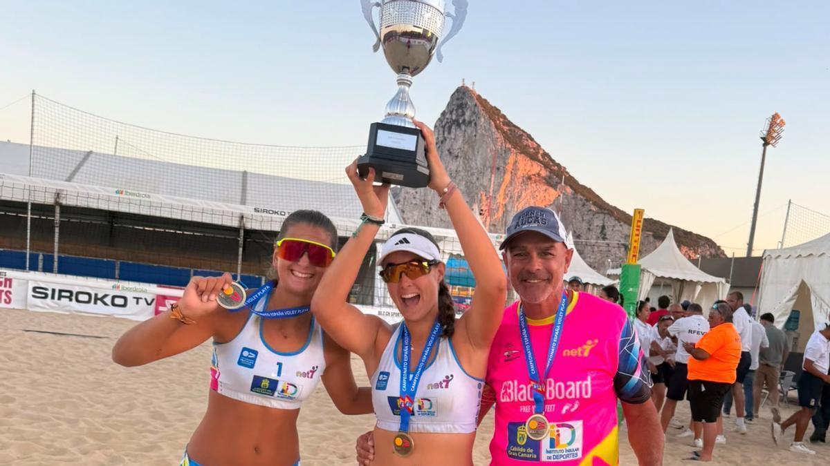 El Club Vóley Playa Net 7 se corona campeón de España Sub-19 en La Línea de la Concepción tras una final de infarto