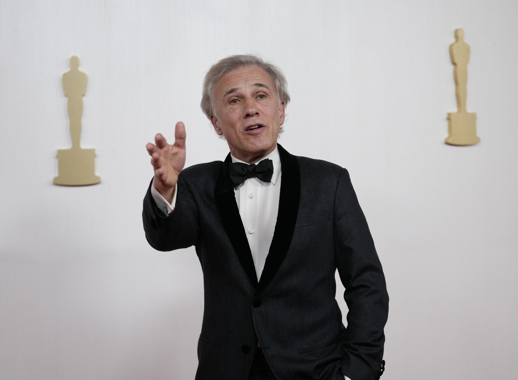Christoph Waltz arrives at the Oscars on Sunday, March 10, 2024, at the Dolby Theatre in Los Angeles. (AP Photo/Ashley Landis) Associated Press/LaPresse Only Italy and Spain / EDITORIAL USE ONLY/ONLY ITALY AND SPAIN