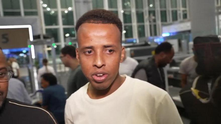 El árbitro somalí Omar Abdulkadir Artan regresa a su país