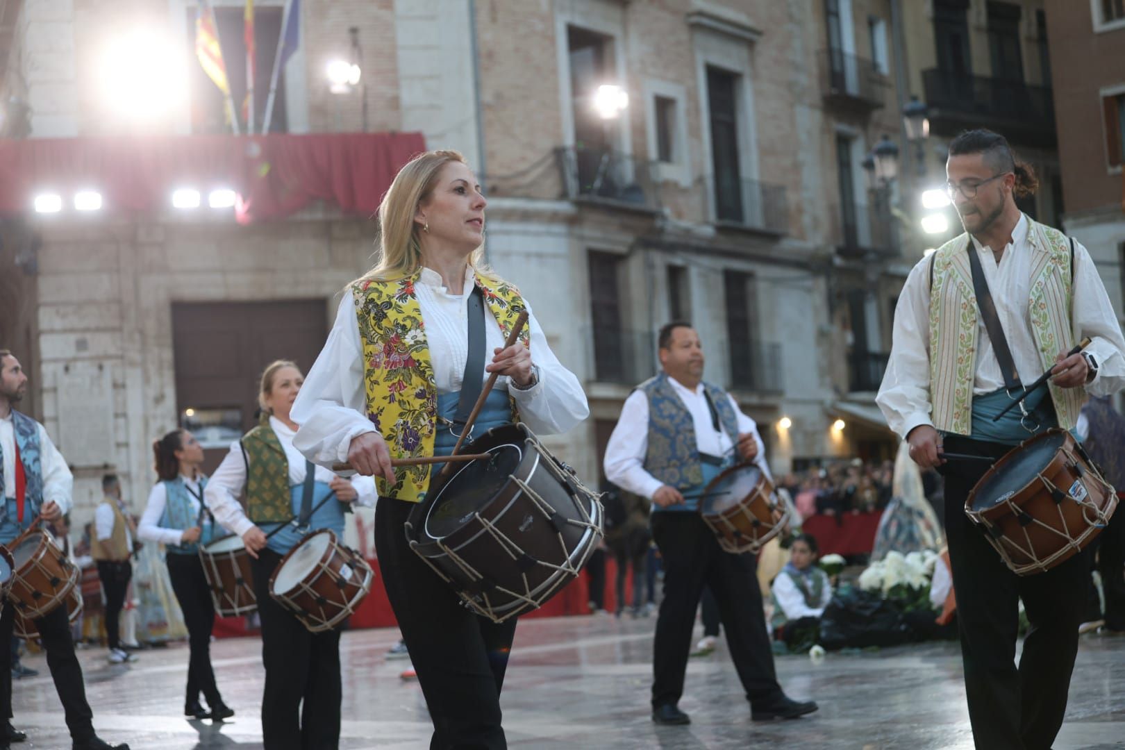 Búscate en la llegada a la plaza de la Virgen