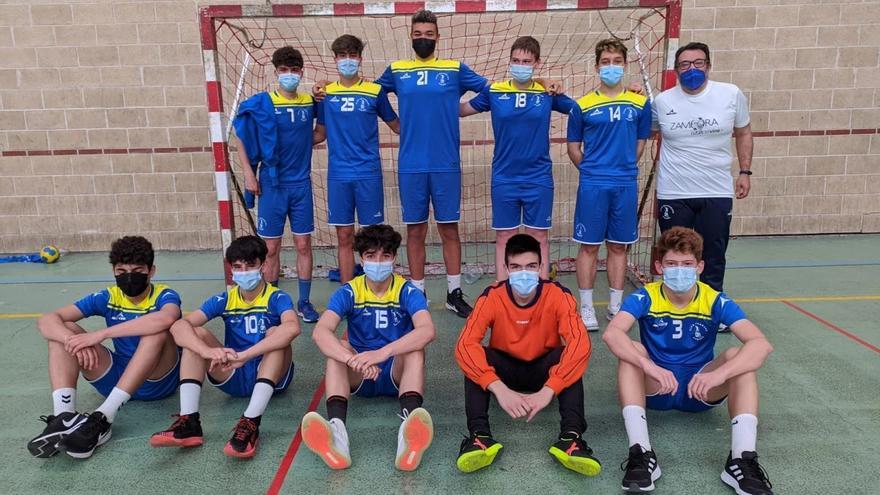 Anthony Gómez, canterano del Balonmano Zamora,  con las categorías inferiores de la Federación