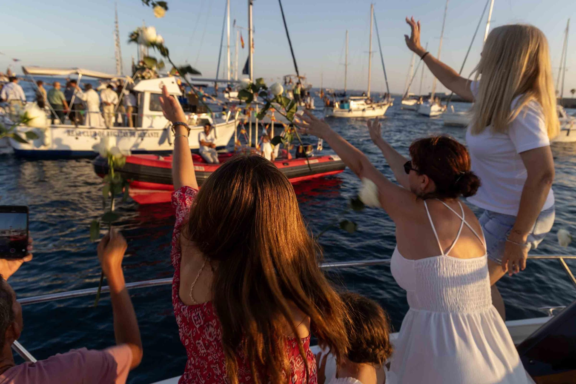 El Real Club de Regatas de Alicante rinde homenaje a la Virgen del Carmen, patrona de los marineros