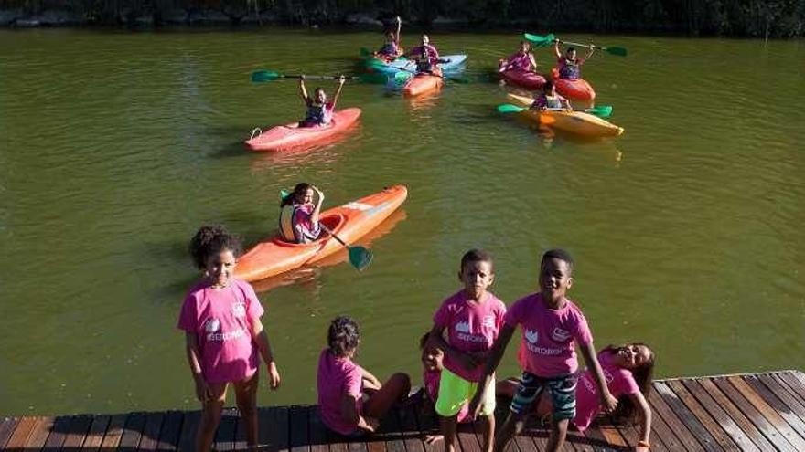 Los protagonistas en el río Duero.