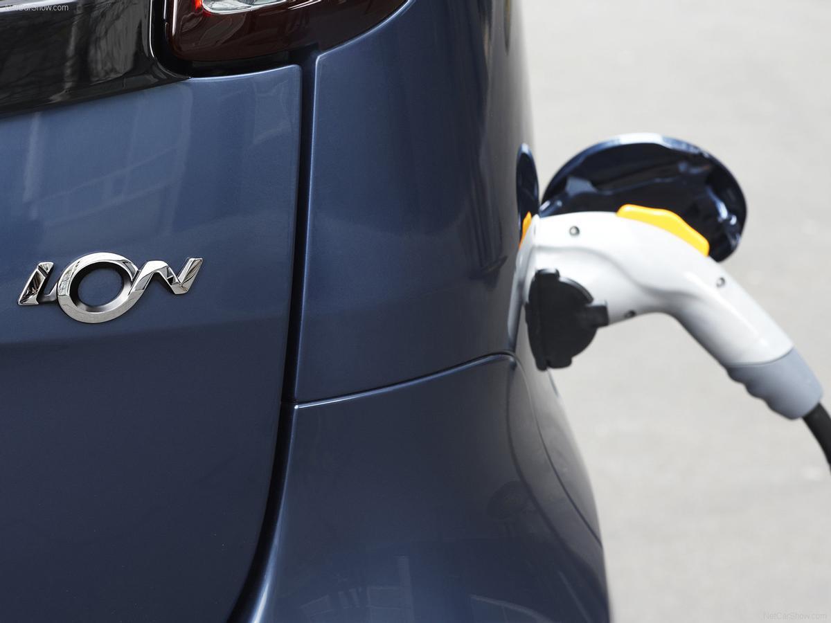 Carga Cargar Coche Eléctrico Eléctrica Electrico Electrica Recargar Enchufable Neomotor (18)