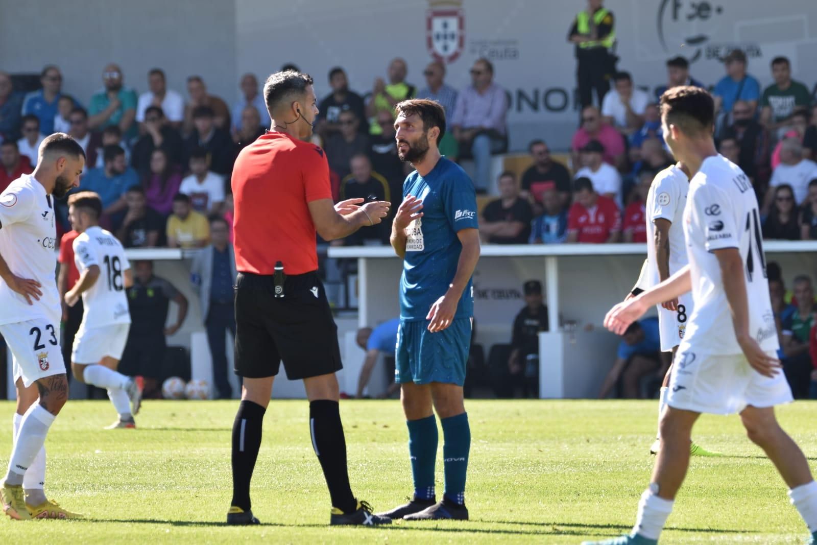 Las imágenes del AD Ceuta-Córdoba CF