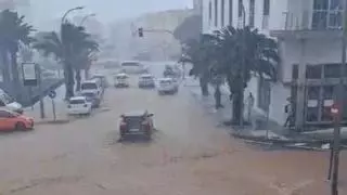 Una tromba inunda Arrecife y provoca el caos: "Calles como ríos" y "ratas como gatos"