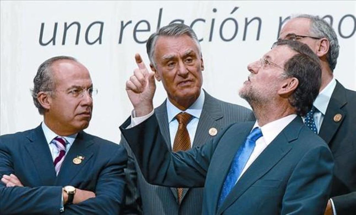 El president Mariano Rajoy amb diversos dirigents de països iberoamericans a Cadis, el día 17. El president Mariano Rajoy amb diversos dirigents de països iberoamericans a Cadis, el día 17.