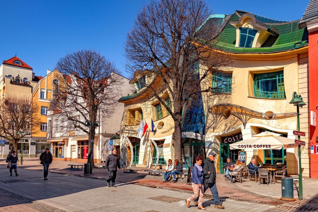 Krzywy Domek, Sopot.