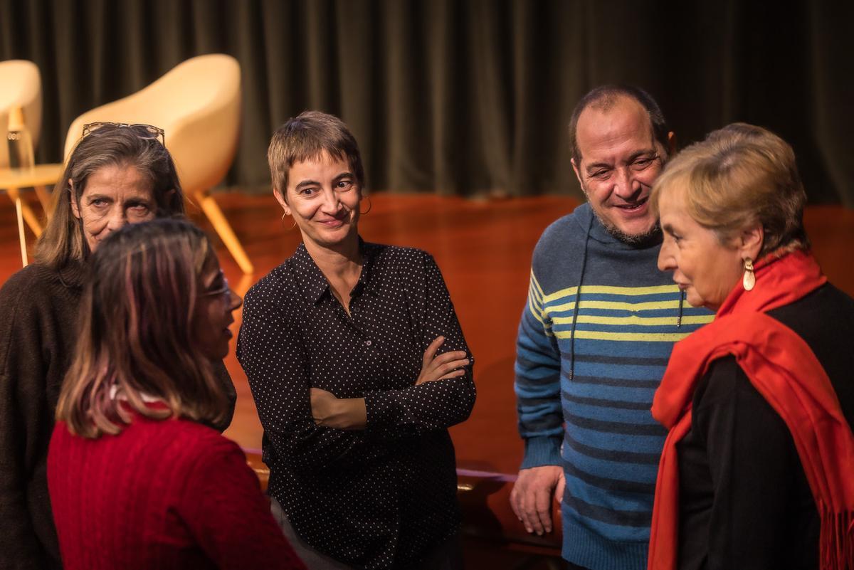 En el libro participan David Fernández, periodista; Nour Torelló, activista e investigadora en feminismos en Mashreq, y Nora Miralles, periodista e investigadora en Novact y miembro de ActXPalestine.