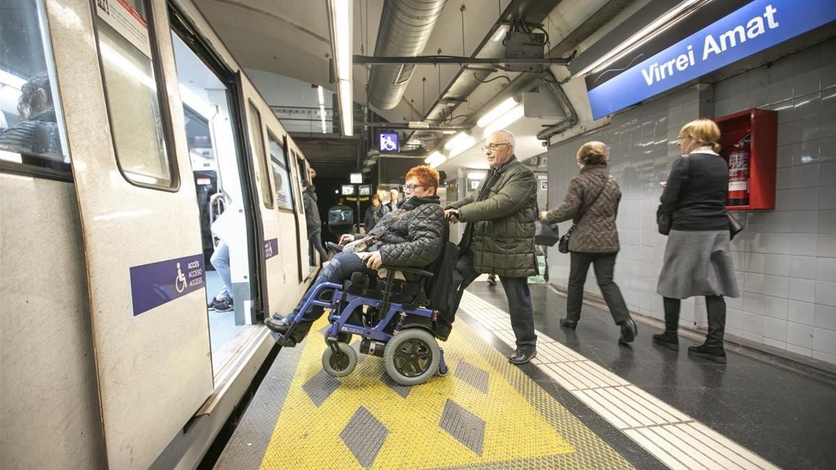 zentauroepp51417821 barcelona reportaje 17 12 2019  parada de metro virrei amat 191223121055