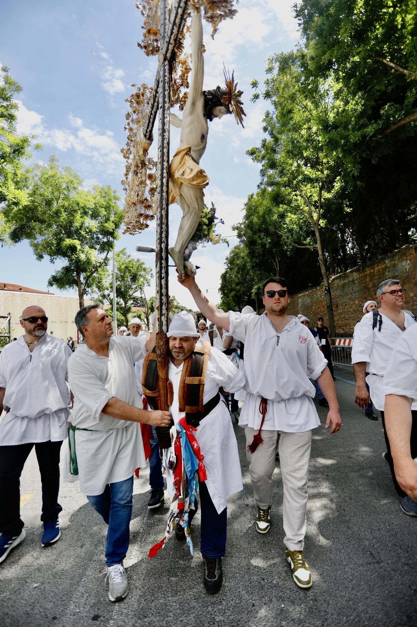 Gran procesión por el Jubileo de las Cofradías, en fotos