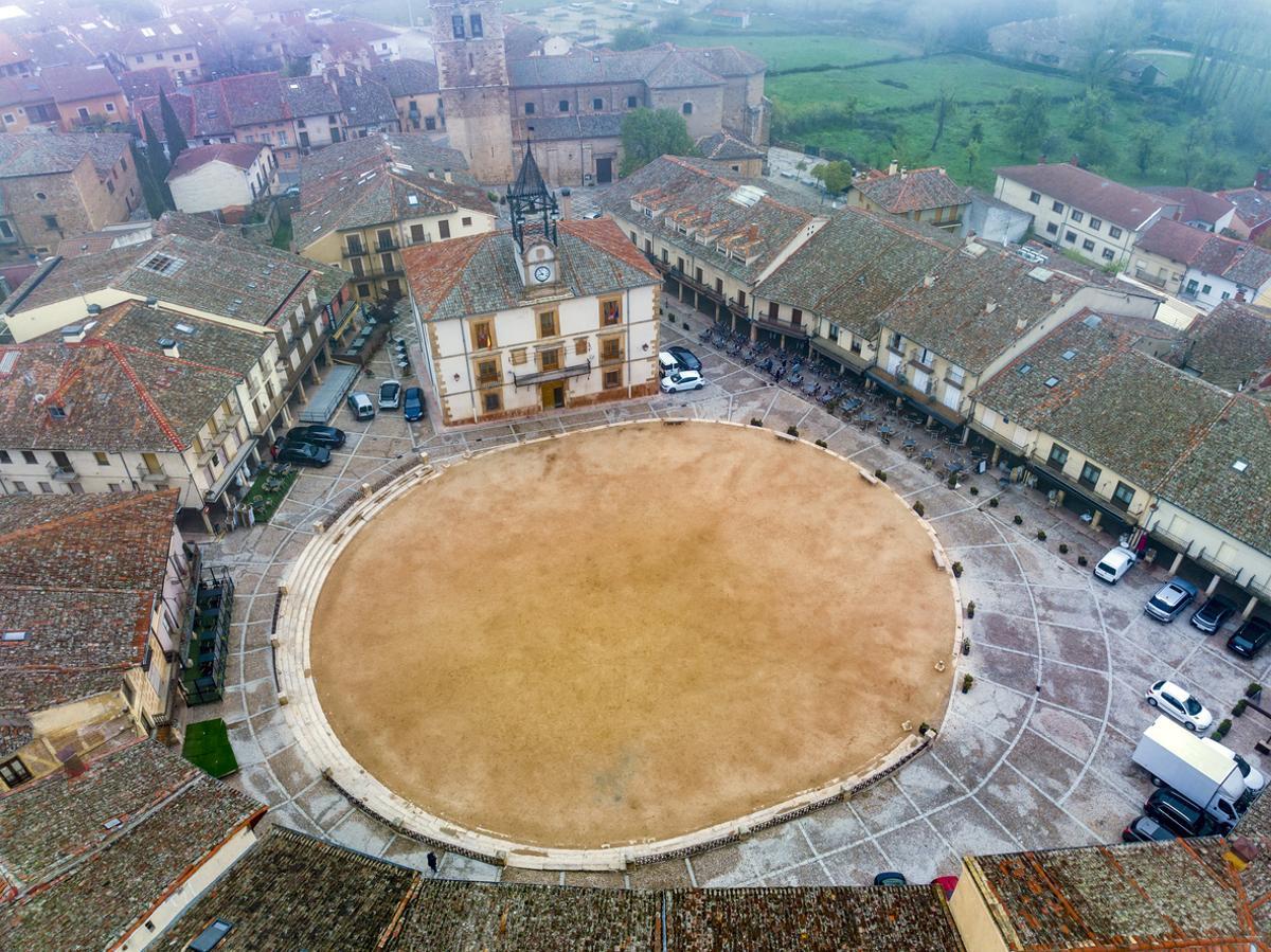 La plaza Mayor, el gran icono arquitectónico de Riaza