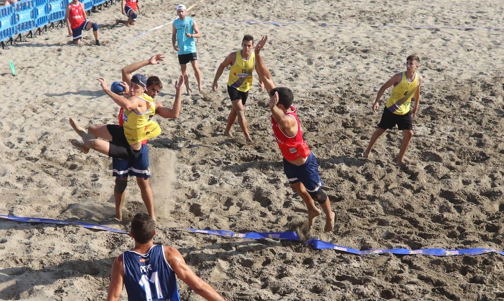 Alrededor de 1.500 jugadores, de 76 equipos y diversos países, se citan este fin de semana en Sacaba para disputar hasta el domingo el Circuito Arena 1.000 de balonmano playa