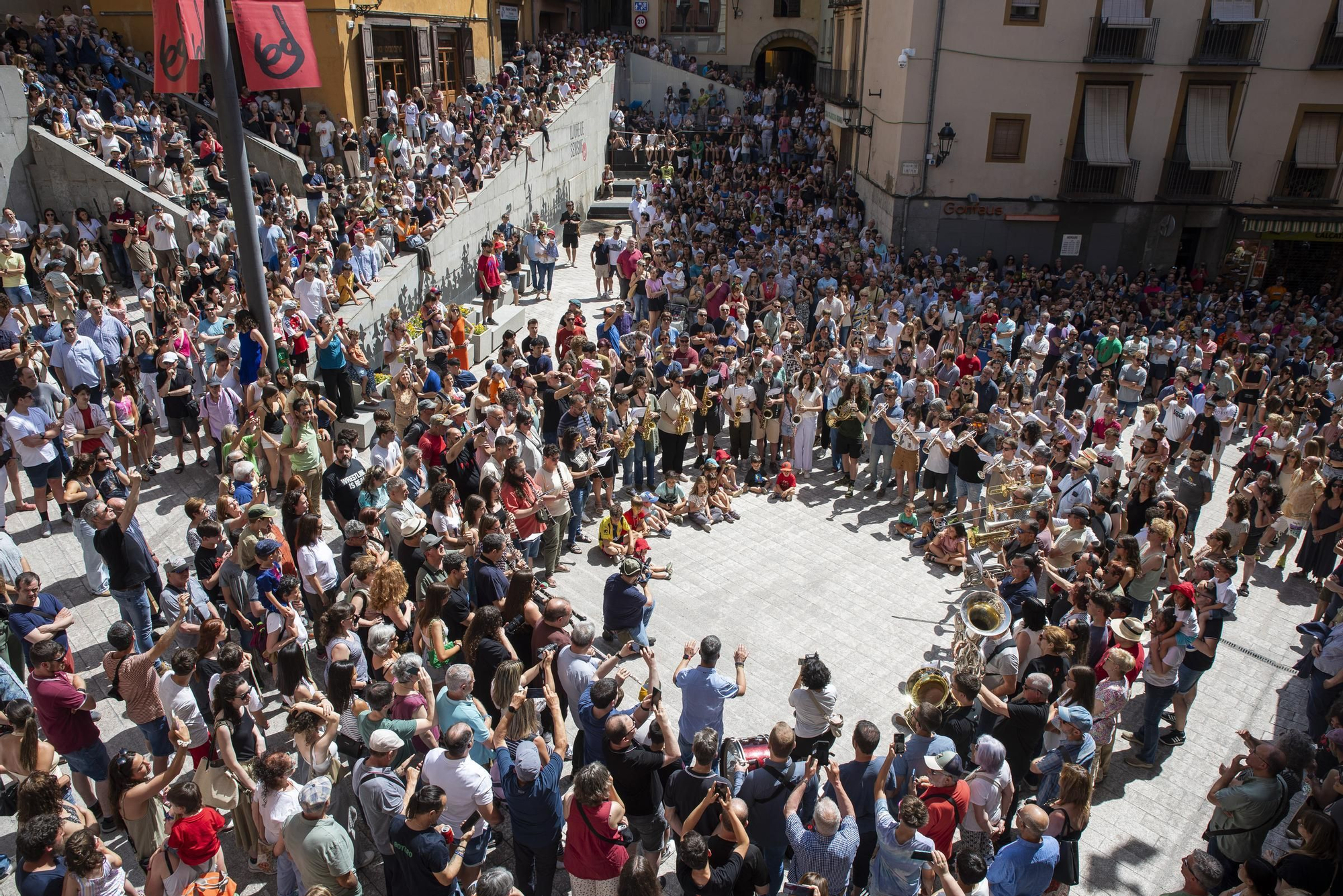 Ple de Patum i cercavila del Tabal a Berga