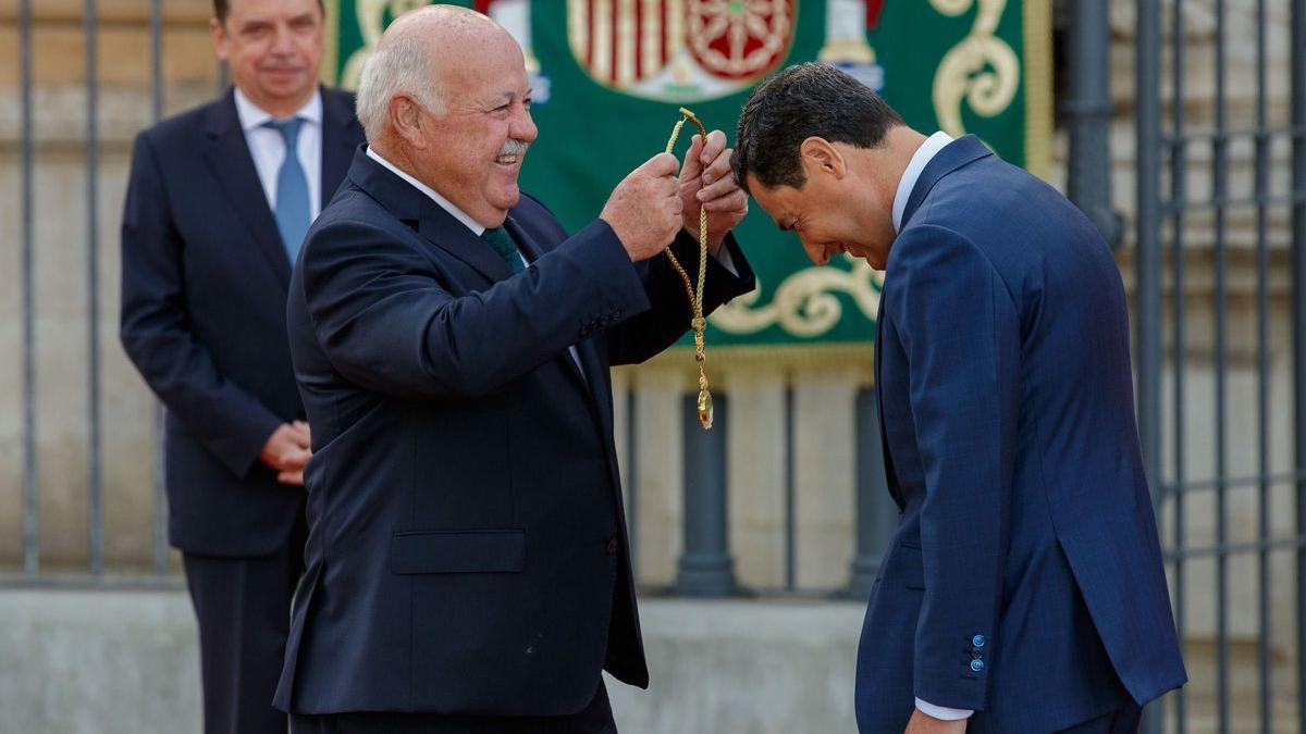 Moreno derrocha mayoría absoluta a pie de calle y abraza el discurso andalucista.