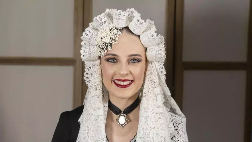 Alba Bernabé Oriola, candidata de la Hoguera Rambla de Méndez Núñez