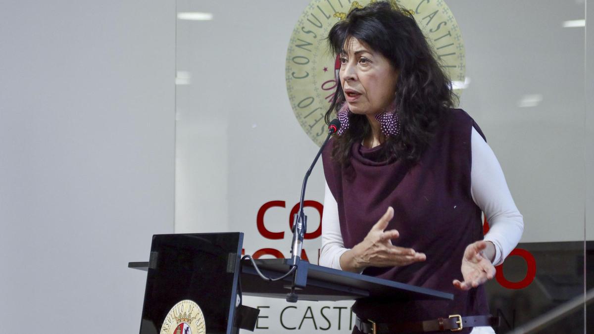 La ministra de Igualdad ve "esencial" la ayuda psicológica frente a la violencia machista
