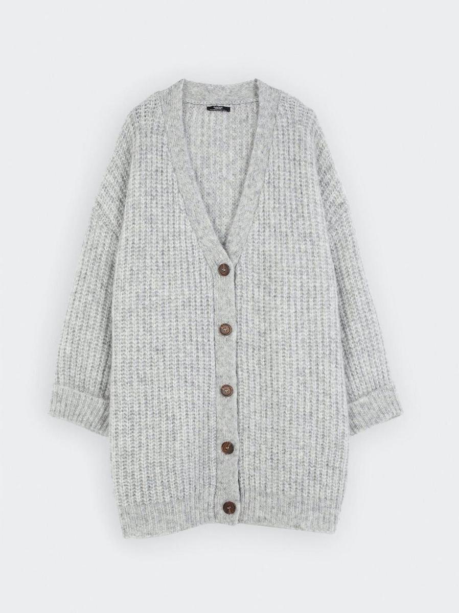 Chaqueta de Punto oversize, de Parfois (35,99 euros)