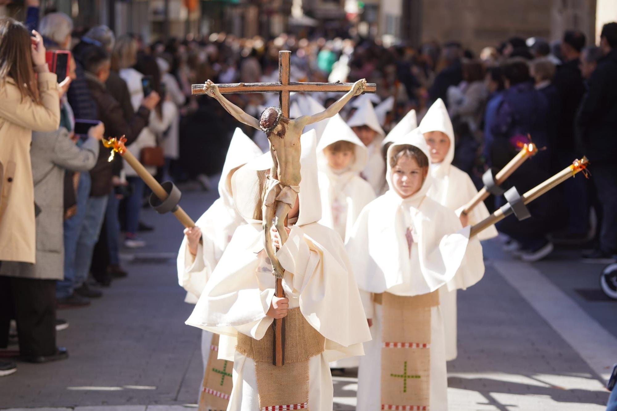 GALERÍA | Los niños de La Milagrosa de Zamora recrean así la Buena Muerte