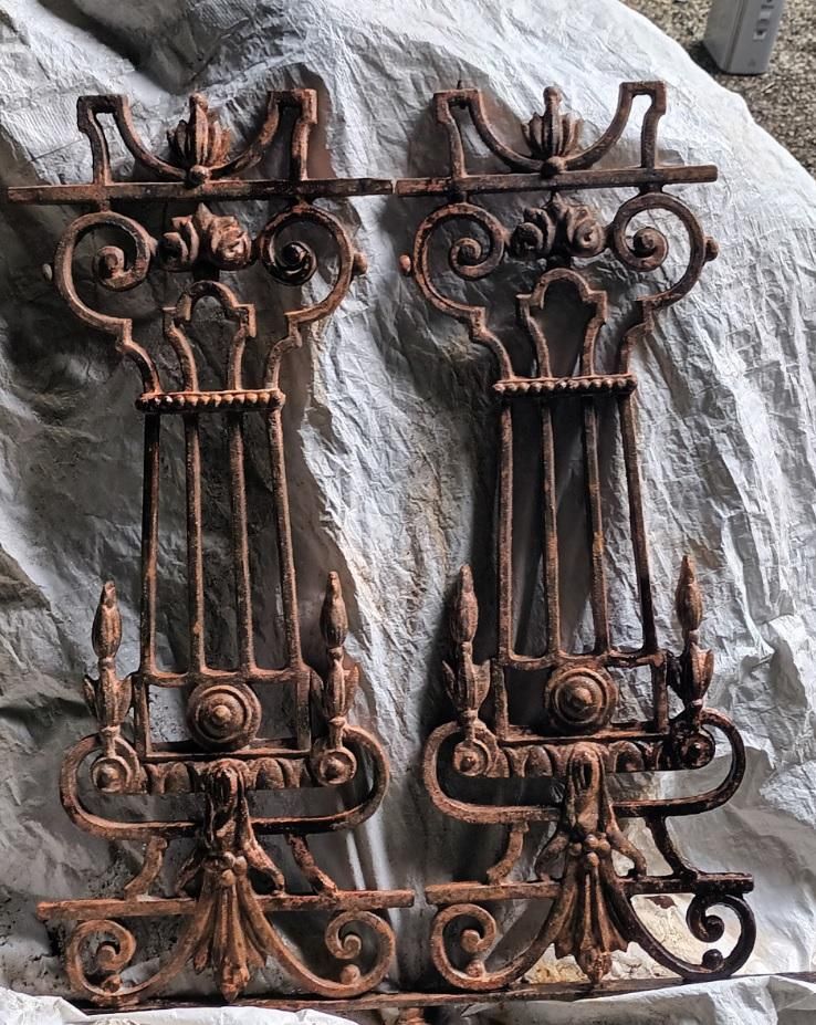 Parte de la barandilla original del Estanque del Retiro que se conserva en el pazo de Armuño.