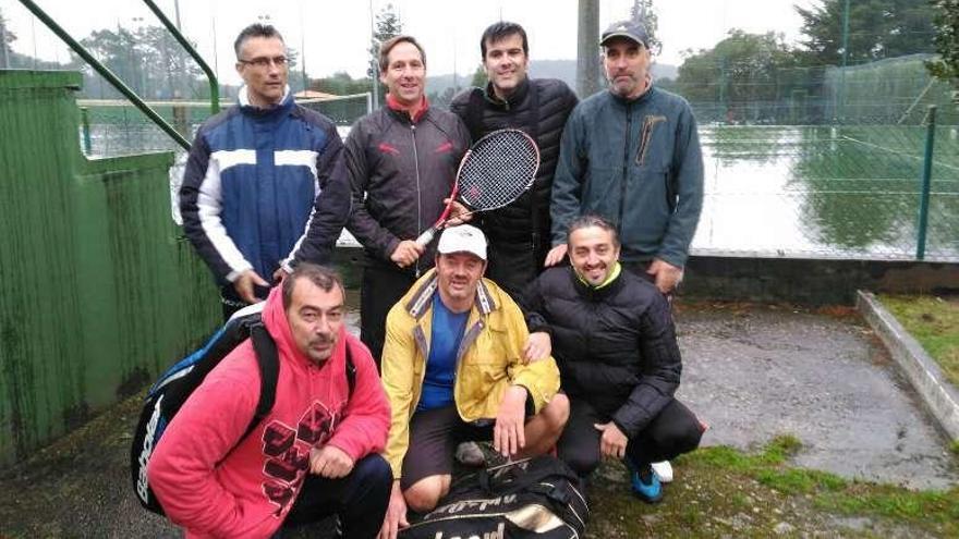 El equipo de Veteranos +45 de Primera División. // FdV