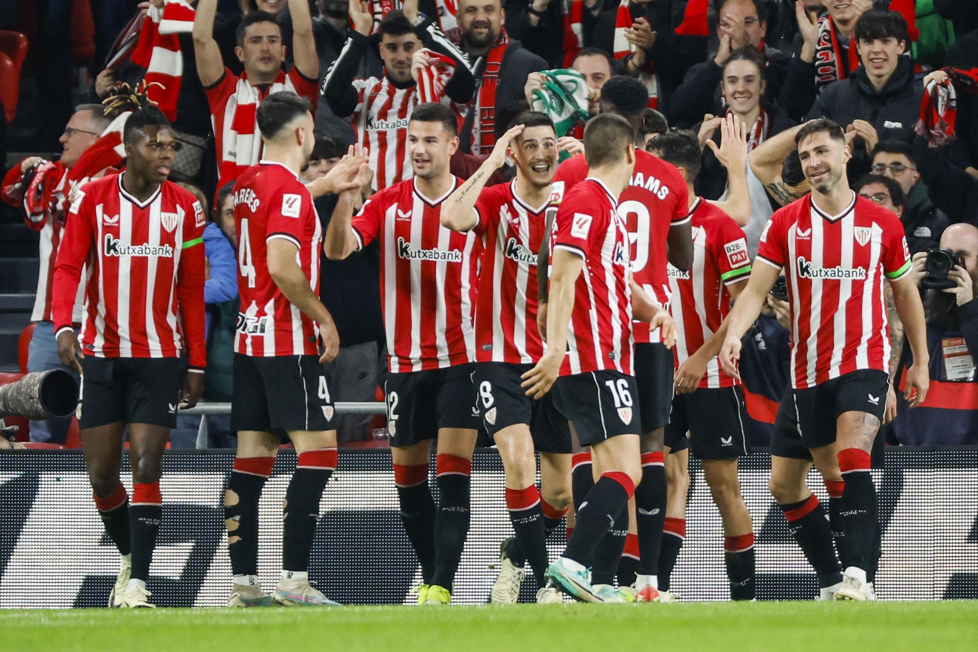 Un doblete de Yuri da ventaja al Athletic al descanso (2-0)