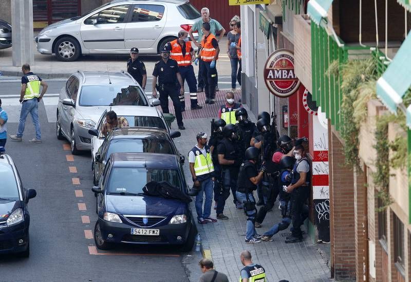 Un hombre se atrinchera durante 20 horas en un bar de Zaragoza y acaba sucidándose