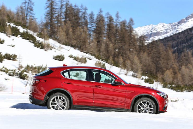 Primeras imágenes del Alfa Romeo Stelvio.