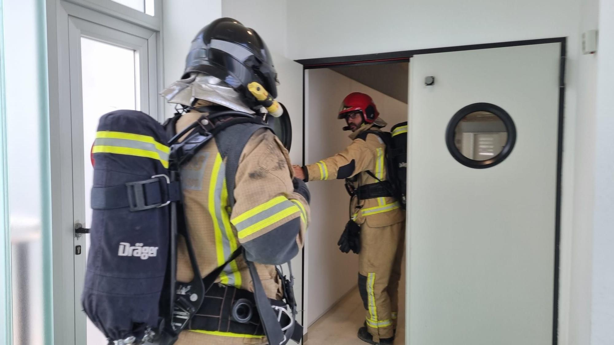 Simulacro de incendio en el centro de salud de Sant Antoni