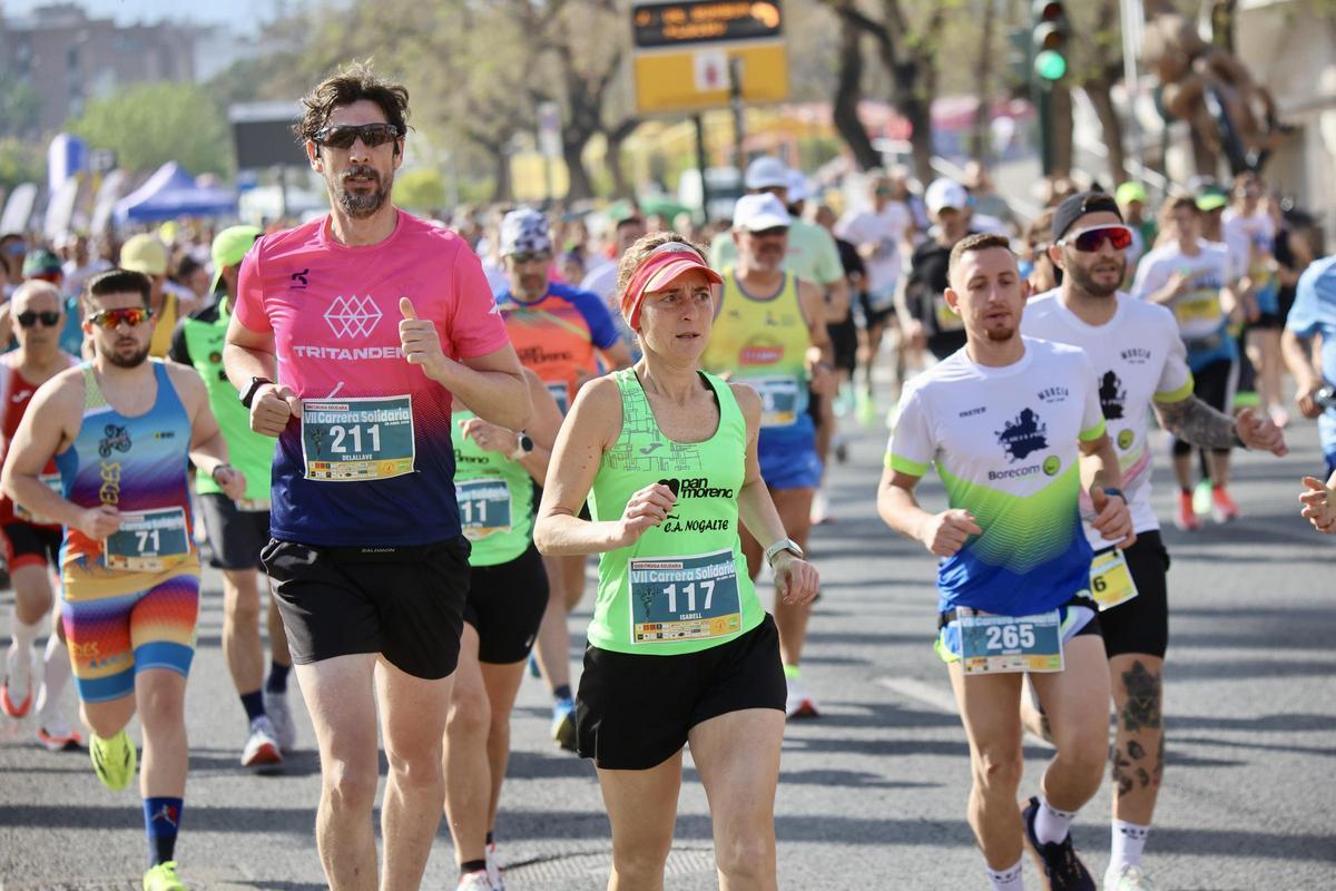 Búscate en las fotos de la carrera por la cirugía solidaria