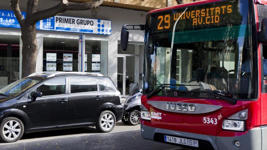 La EMT contrata 13 chóferes y refuerza seis líneas para mantener las frecuencias