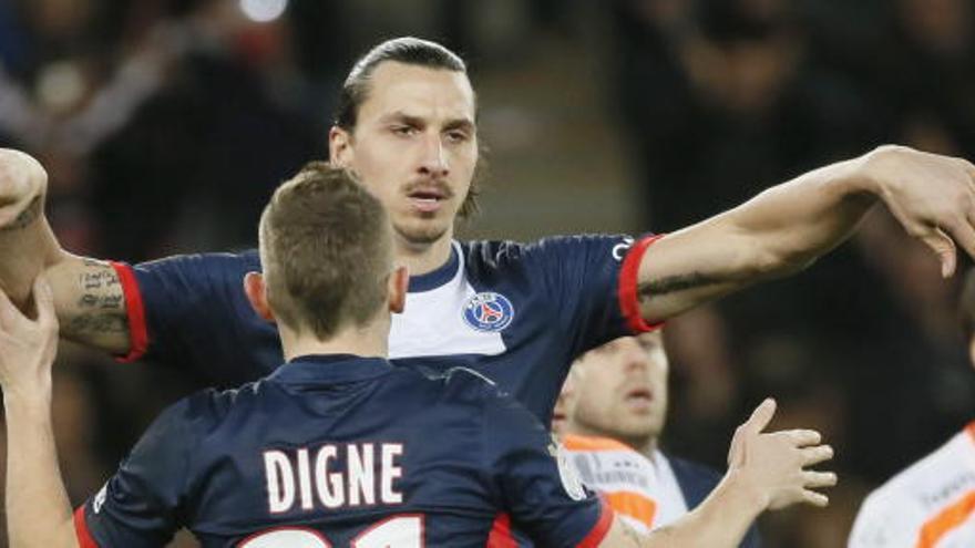 Ibrahimovic celebra uno de sus goles.