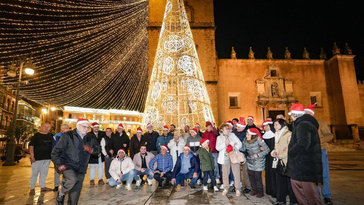 Imagen del alumbrado navideño en la plaza de España de Badajoz del pasado año.