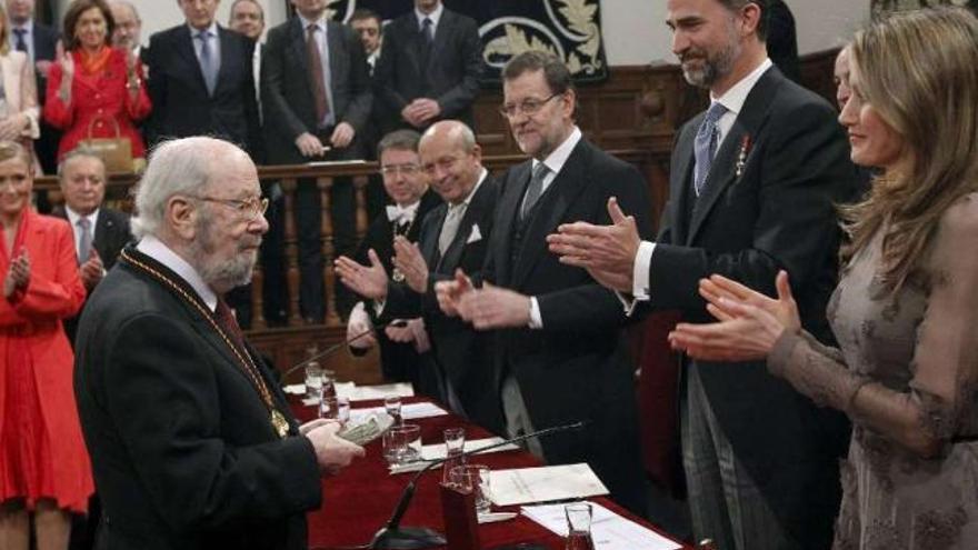 Bonald aboga por la poesía contra &quot;los desahucios  de la razón&quot;