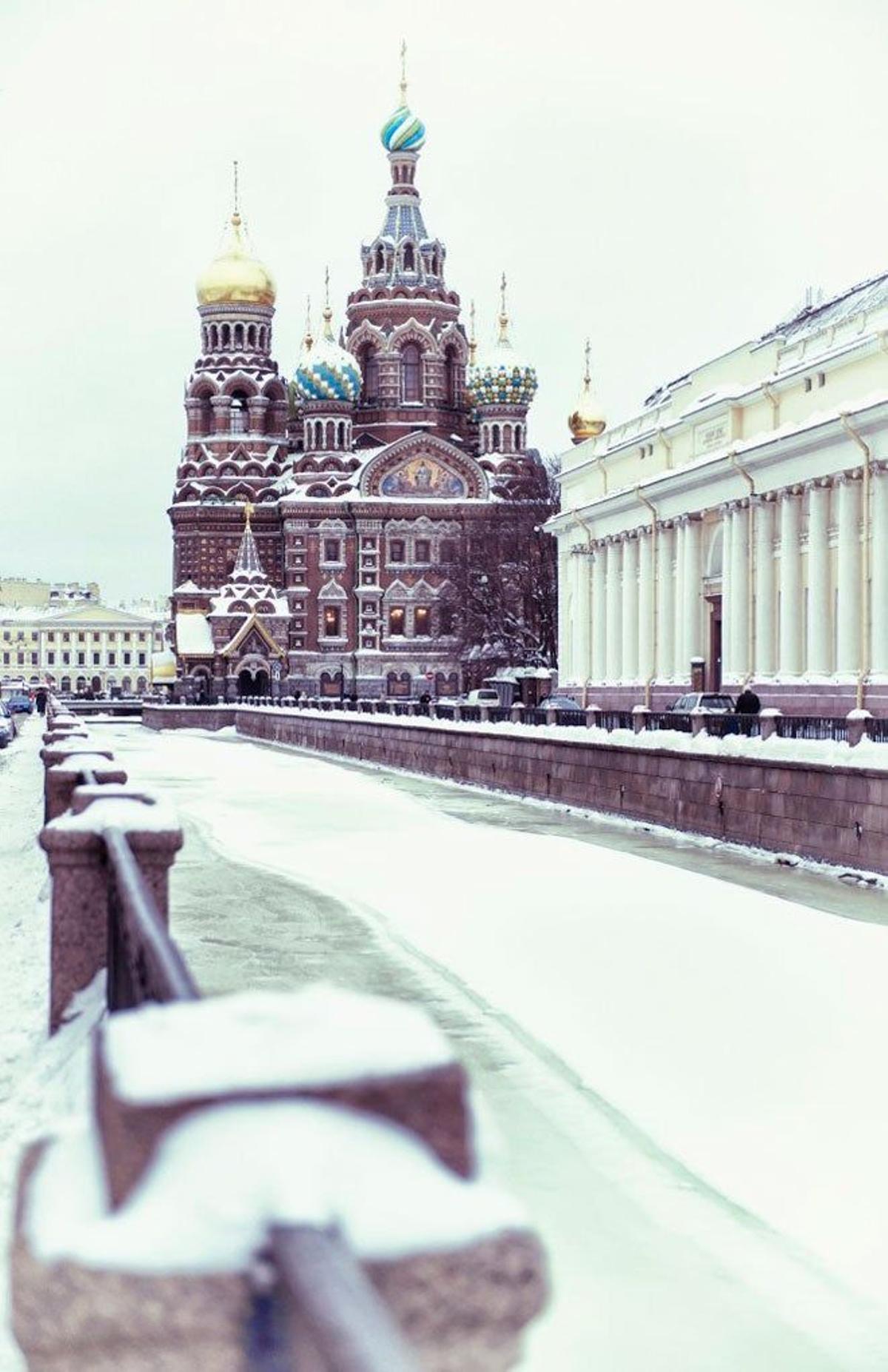 Iglesia del Salvador sobre la sangre derramada en San Petersburgo, Rusia.