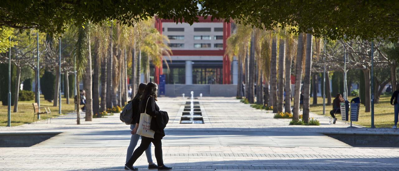 Panorámica del campus alicantino.