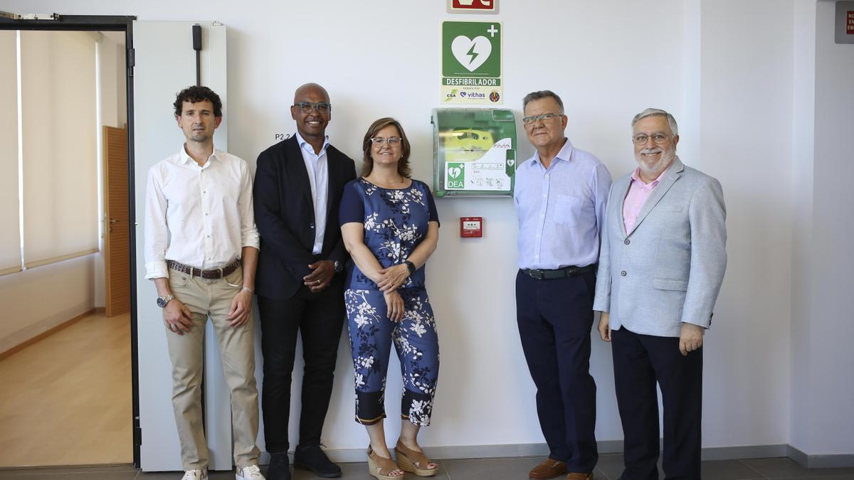 Héctor Usó y Marcos Senna (Villarreal CF), Amparo Marzal (Vithas Castellón), Guillermo Ferrán (Comcas) y Juan de Dios (Ambulancias CSA).