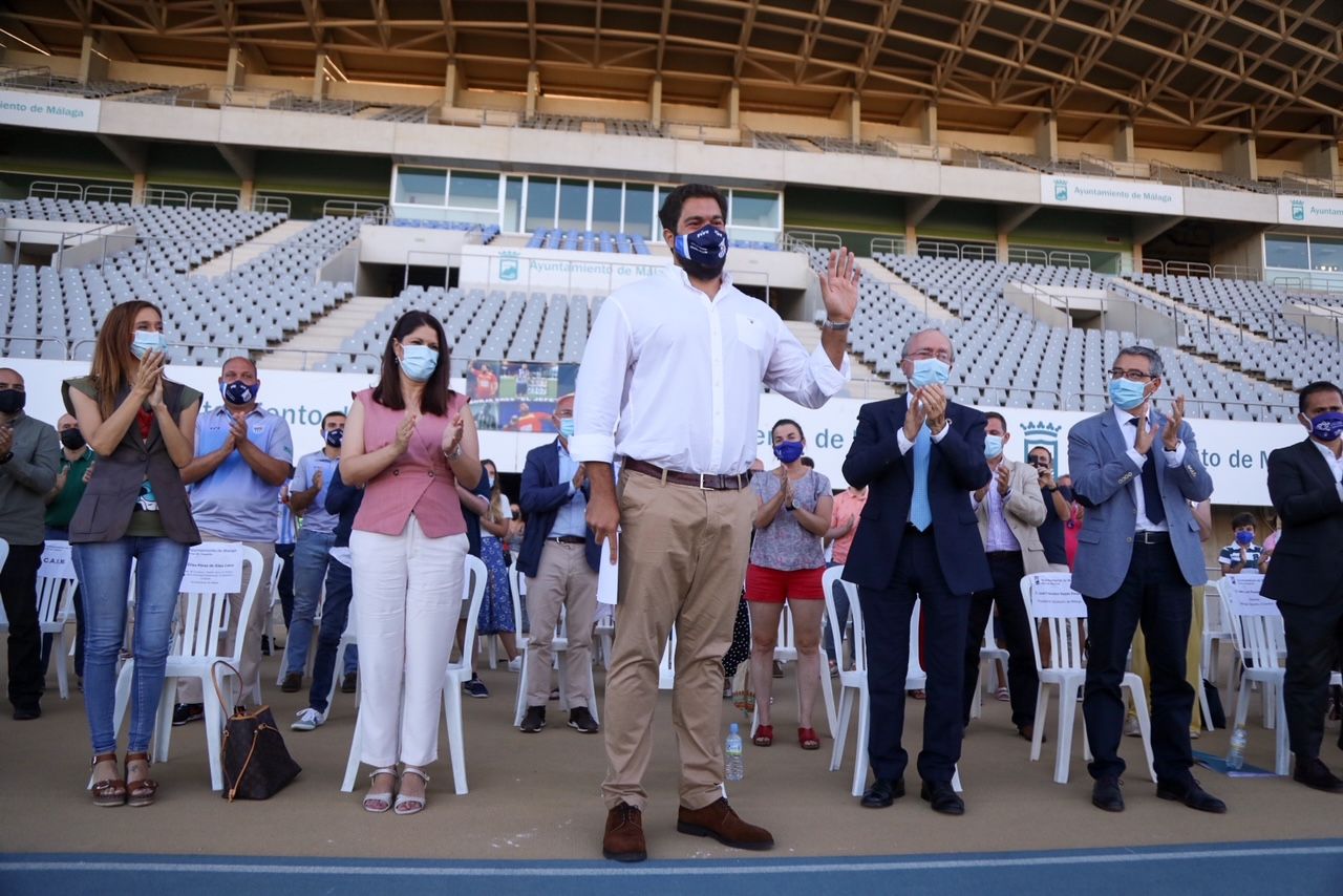 Borja Vivas es homenajeado de Málaga tras su retirada