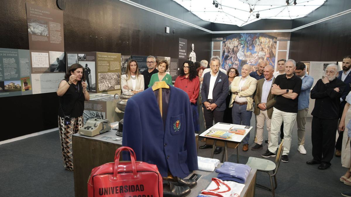 Gijón dedica a la Universidad Laboral su stand de la Feria de Muestras (en imágenes)