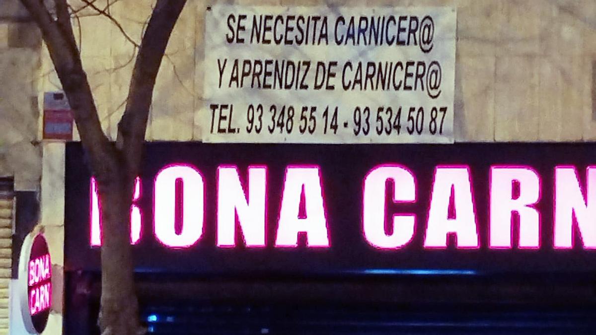 Una nueva carnicería en la calle de Sants busca personal, esta semana.