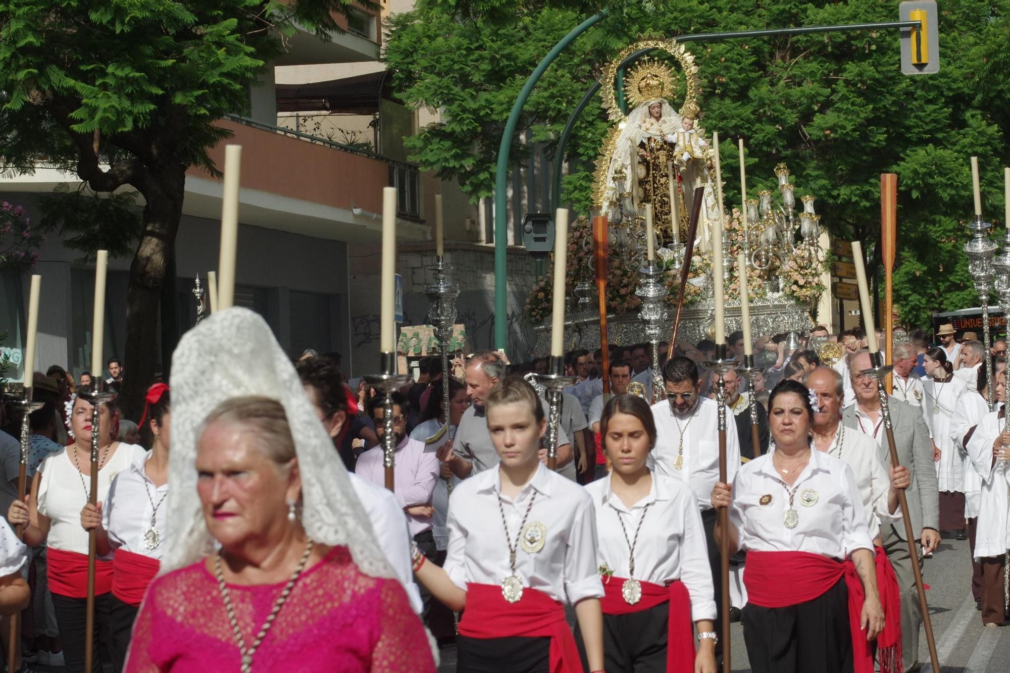 La Virgen del Carmen de Pedregalejo recorre su barrio