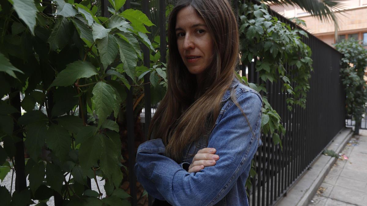 La escritora Nuria Labari en una de sus visitas a Zaragoza.