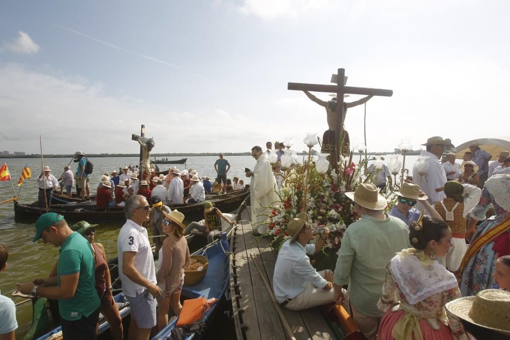 Encuentro de los Cristos de El Palmar, Catarroja, Silla y Massanassa en el Lago de la Albufera