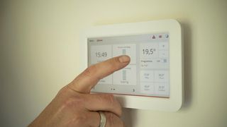 Encender y apagar la calefacción o dejarla encendida al mínimo, ¿qué es mejor?