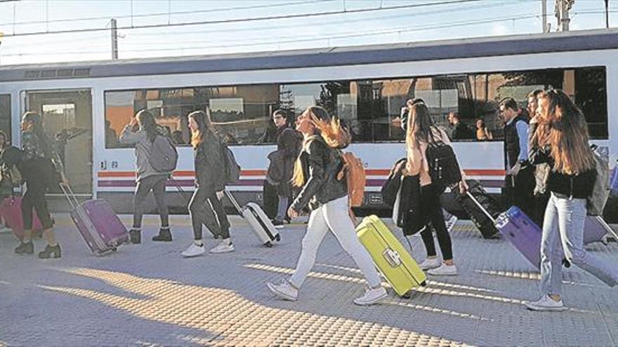 Renfe triplica los trenes entre Castellón y Vinaròs