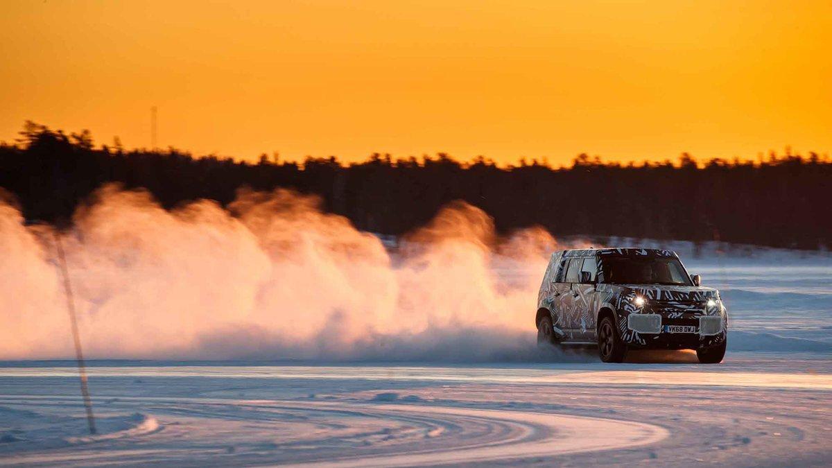 Nuevo Land Rover Defender durante su fase de pruebas.