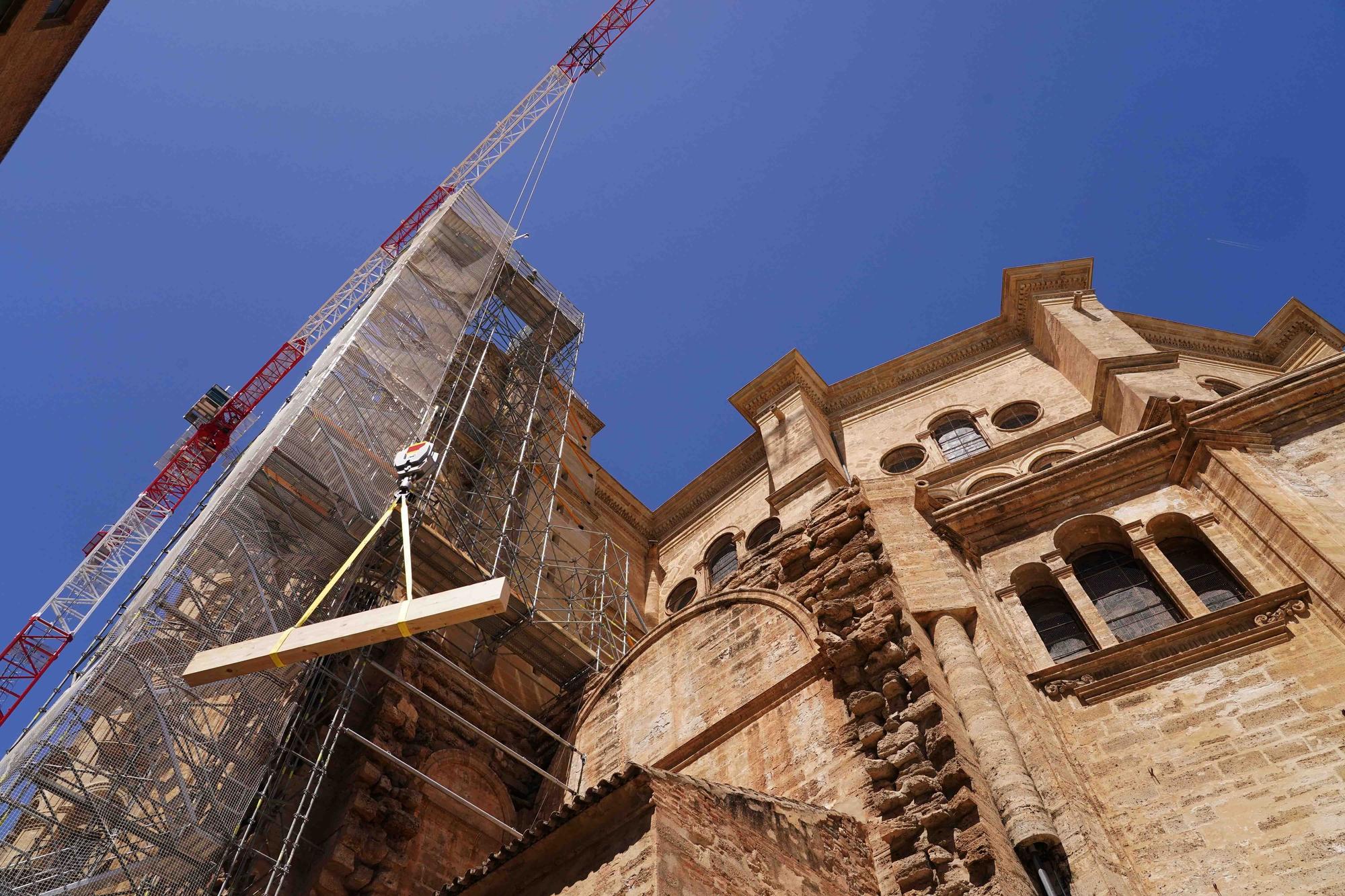 Comienzan oficialmente los trabajos para construir el nuevo tejado para la Catedral de Málaga.